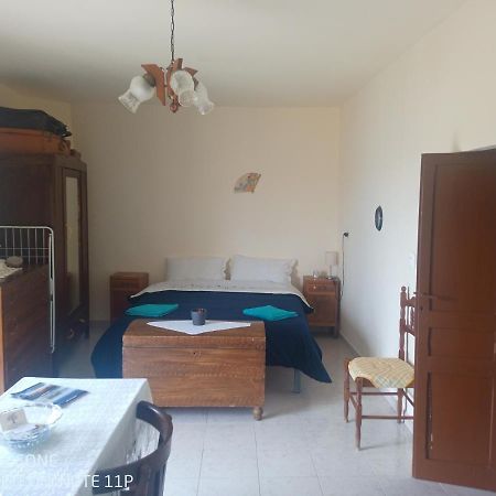 Casa Vacanze " Mela " ノーヴァ・シーリ エクステリア 写真