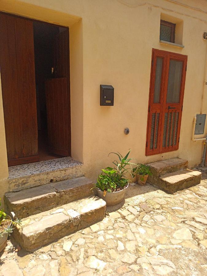 Casa Vacanze " Mela " ノーヴァ・シーリ エクステリア 写真